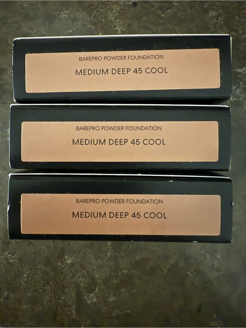 bareMinerals BAREPRO powder foundation Medium Deep 40 Warm or 45 Cool - Picture 5 of 5